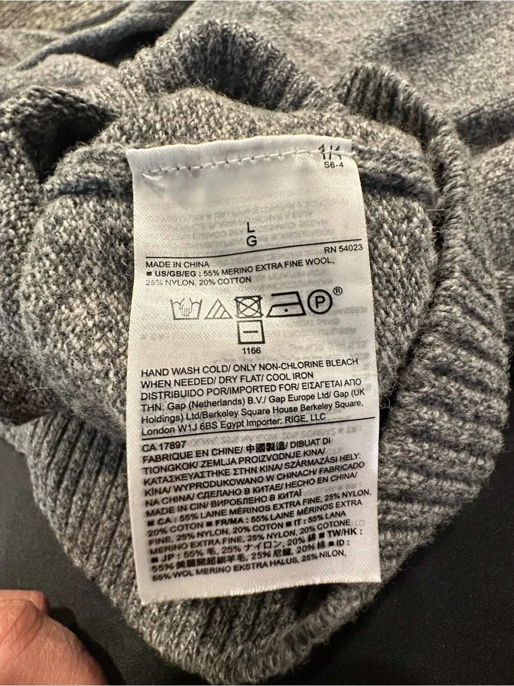 RIBBED WOOL-BLEND SHAWL-COLLAR PULLOVER